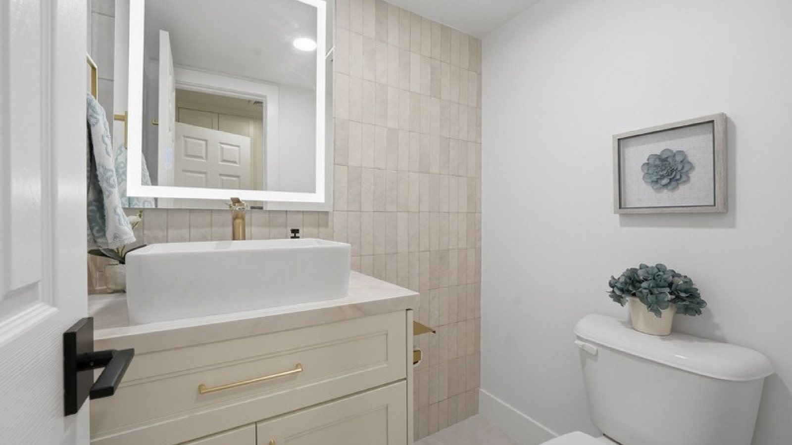 Powder room